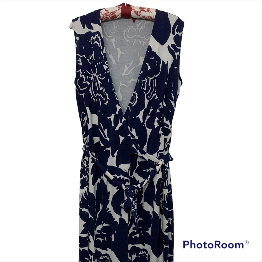 Diane Von Furstenberg Navy and White Floral Dress